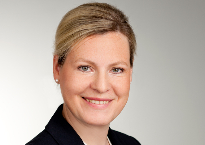 Professor Julia-Weinmann-Menke